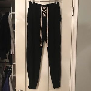 Monrow High-Waisted Lace-Up Sweatpants/Joggers